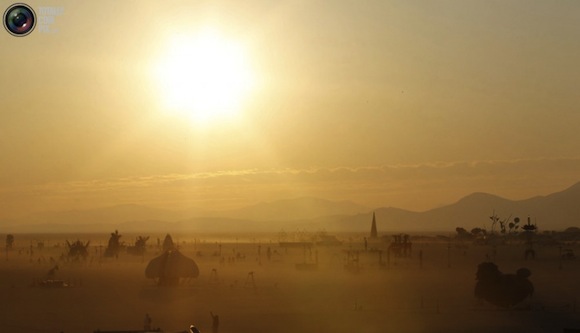 http://www.aljalawi.net/wp-content/uploads/2011/09/burningman_018-900x516.jpg